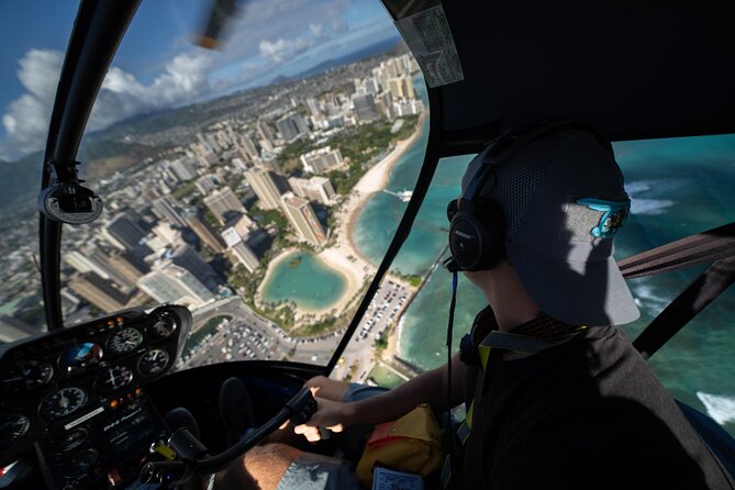 Autogyro flight 18 Minutes PRIVATE Helicopter Tour in Honolulu From: €262.78
