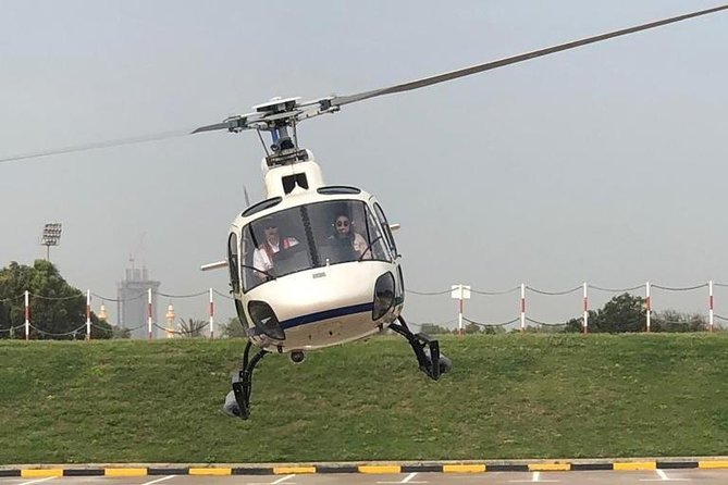 Autogyro flight Dubai Helicopter Tour: Experience Dubai’s Iconic Landmarks From: €217.87