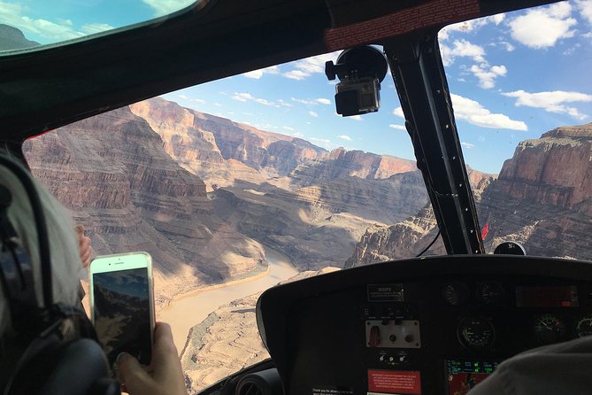 Grand Canyon Helicopter and Eagle Point Rim Landing Tour