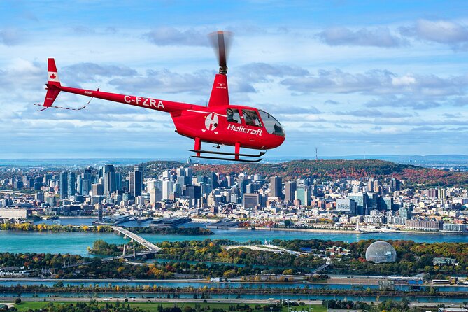 Autogyro flight Helicopter Tour Over Montreal From: €177.07