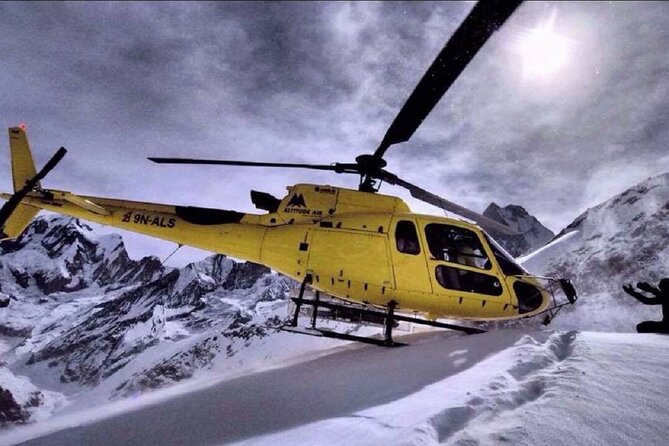 Himalayan (Gosaikunda) Helicopter Tour from Kathmandu