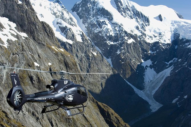 Autogyro flight Milford Sound and the Glaciers Helicopter Tour including Landing from Queenstown From: €812.20