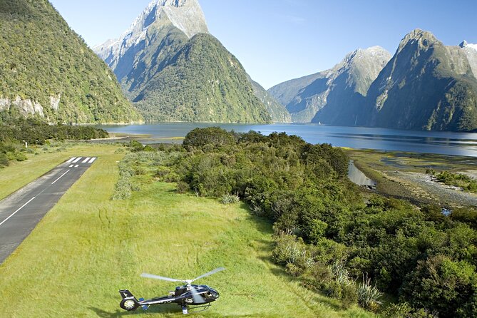Milford Sound Helicopter Flight and Cruise from Queenstown