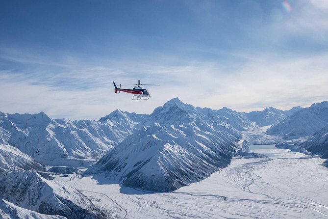 Autogyro flight Mount Cook Mountains High Helicopter Flight From: €334.91