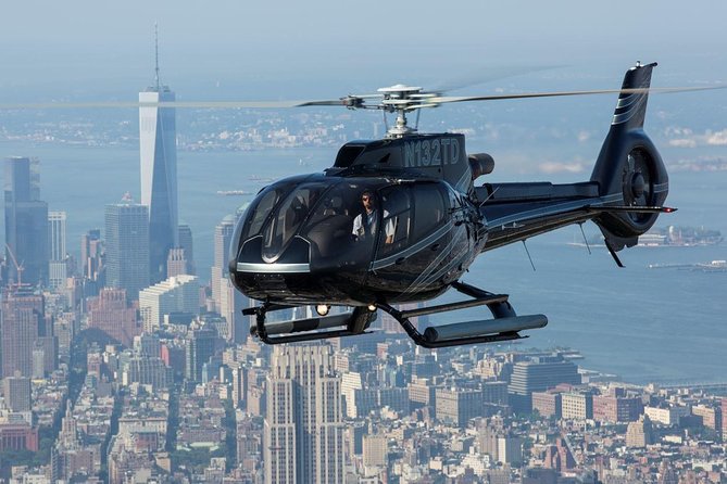 Autogyro flight New York Helicopter Tour: Ultimate Manhattan Sightseeing From: €266.60