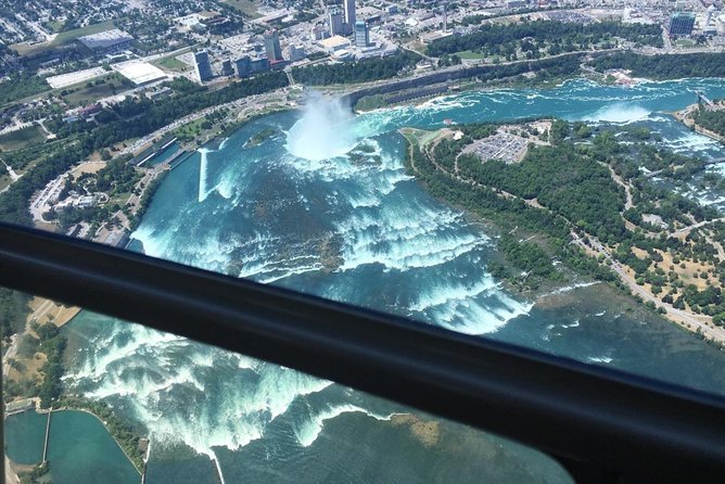 Autogyro flight Niagara Falls Grand Helicopter Adventure From: €184.15