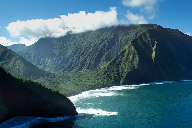 Private Helicopter Excursion over Moloka’i Sea Cliffs with Landing from Lana’i