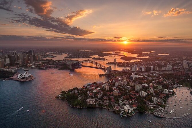 Autogyro flight Private Sunset Helicopter Flight Over Sydney & Beaches for 2 or 3 – 30 Minutes From: €752.30
