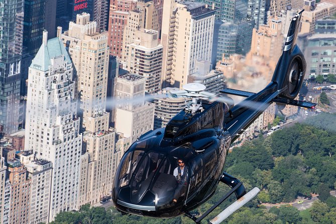 Private VIP New York City Skyline Helicopter Tour and Luxury SUV