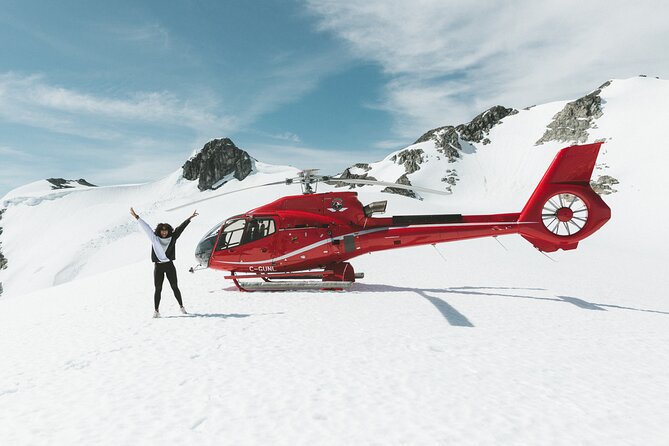 Autogyro flight Private Whistler Helicopter Tour + Mountain Landing From: €1146.03